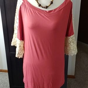 NWT Crotched sleeved tunic